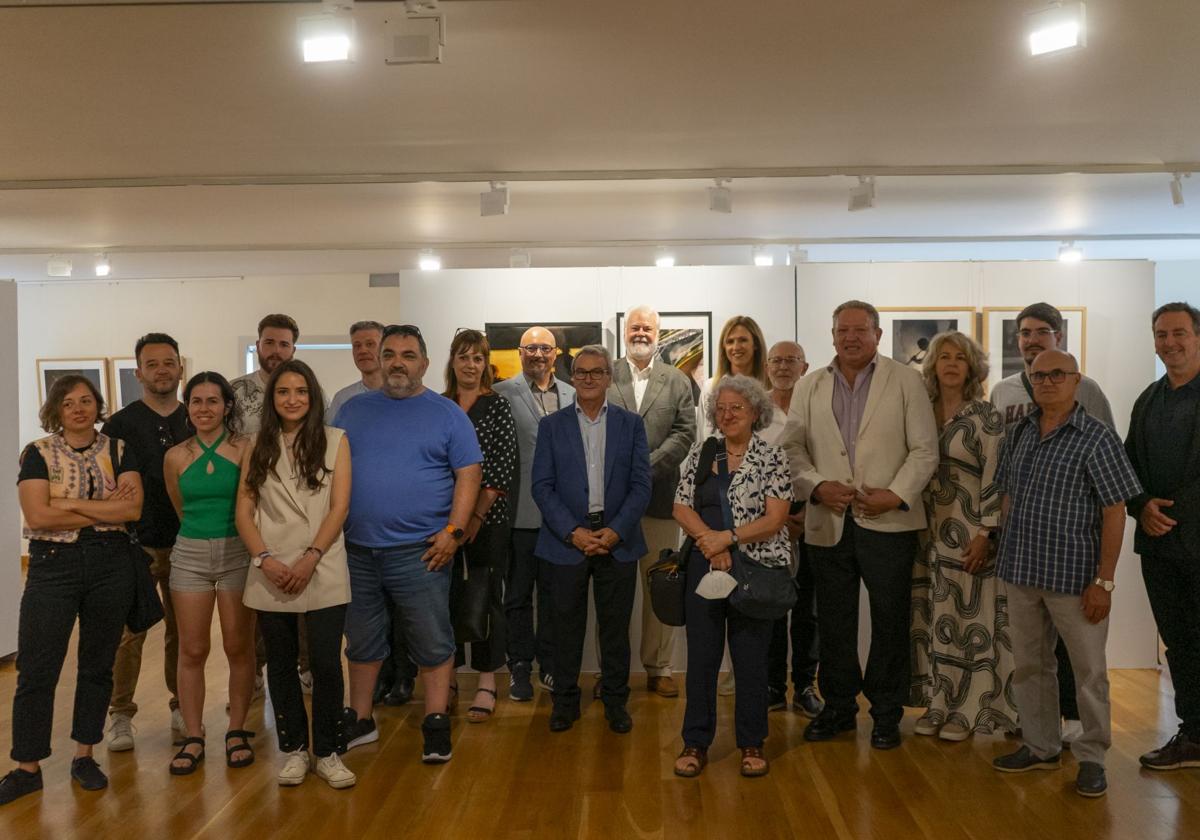 Inauguración de la exposición fotográfica del Festival, ayer en la Sala Zaida de Caja Rural Granada.