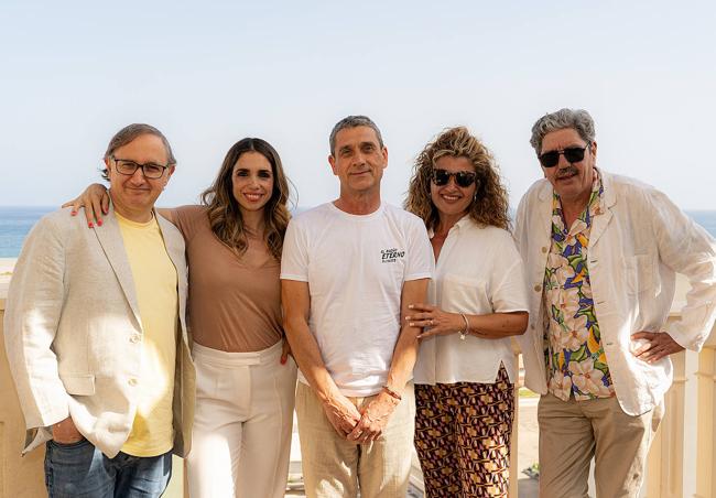 Daniel Chamorro, Elena Furiase, Pedro Cenjor, Patricia González y Antonio Dechent, en Motril.