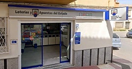 El primer premio, dotado con 600.000 euros al número, se ha vendido en la administración número 1 de Chauchina.