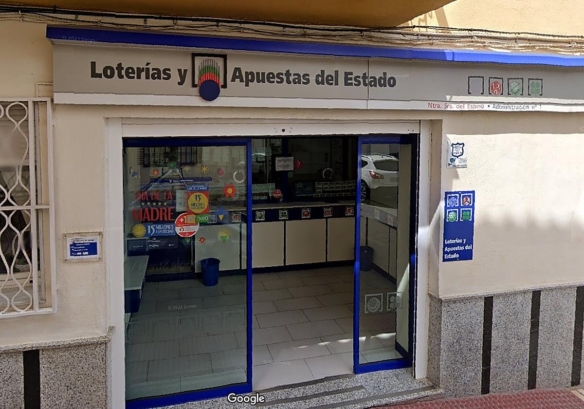 El primer premio, dotado con 600.000 euros al número, se ha vendido en la administración número 1 de Chauchina.