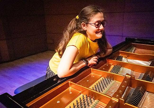 Olga tiene por delante una brillante carrera como pianista.