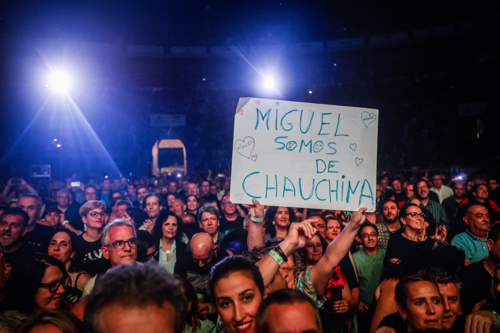 Las imágenes de una noche para el recuerdo: Miguel Ríos &#039;reventó&#039; Granada