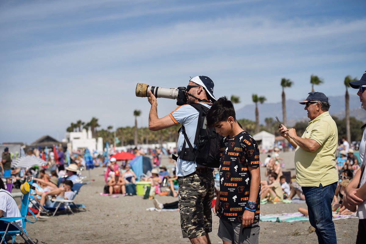 Las imágenes del Festival Aéreo de Motril y el ambiente en la playa