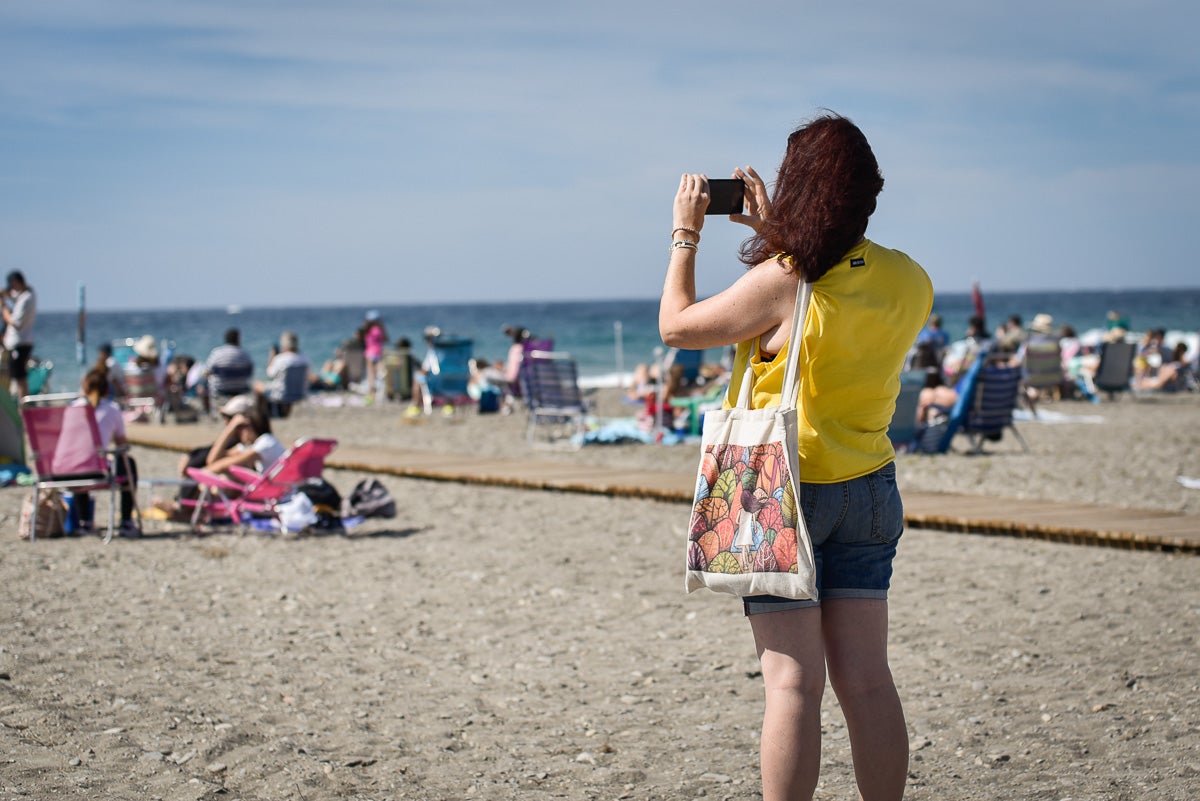 Las imágenes del Festival Aéreo de Motril y el ambiente en la playa