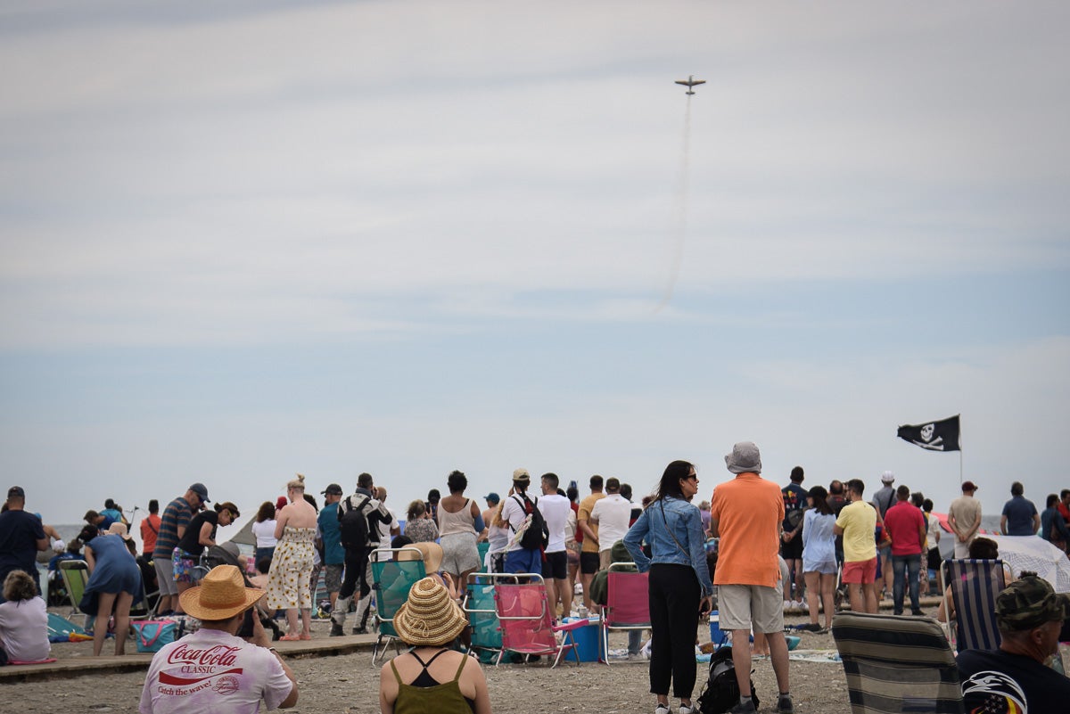 Las imágenes del Festival Aéreo de Motril y el ambiente en la playa