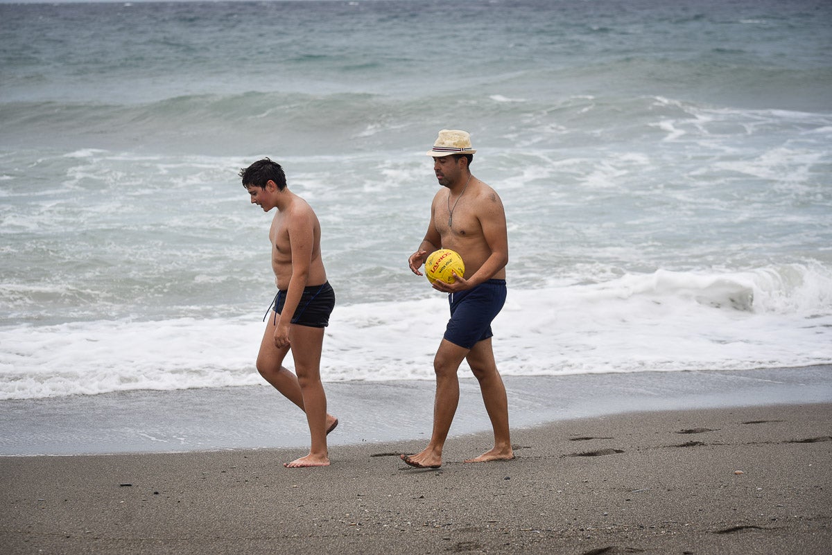 Las imágenes del Festival Aéreo de Motril y el ambiente en la playa