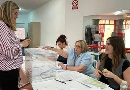 Colegio electoral en la capital.