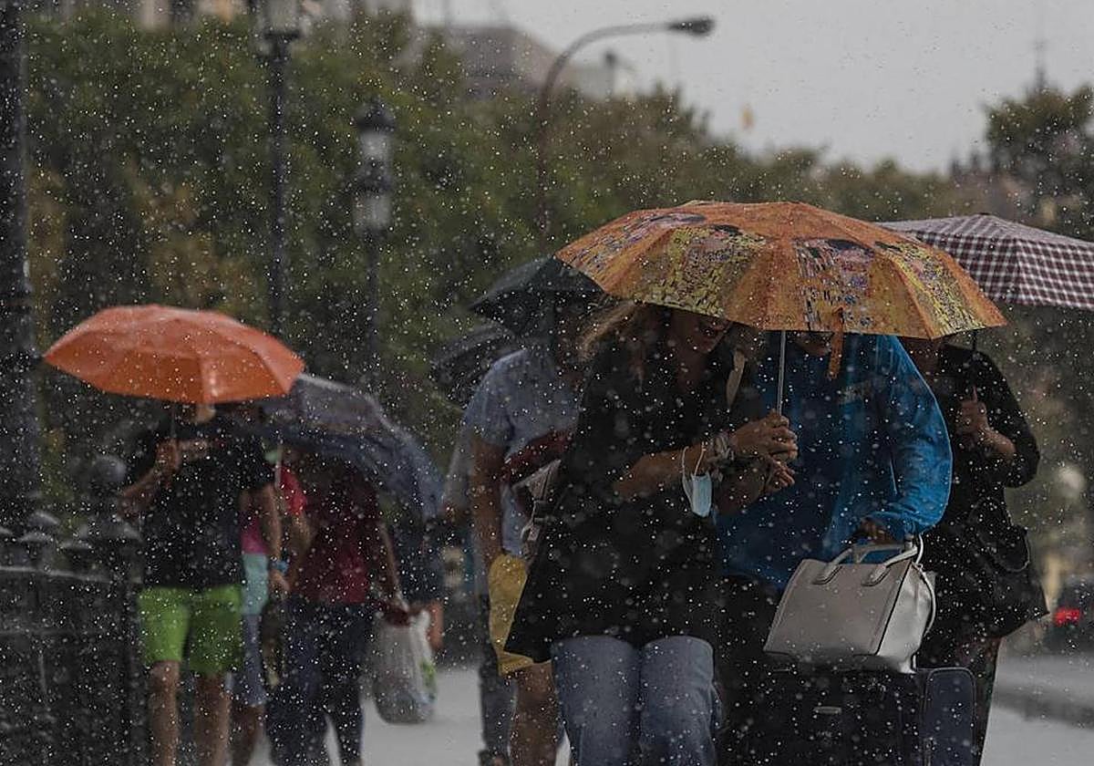 Una DANA trae tormentas fuertes a la Península: ¿cómo afectarán a Andalucía?