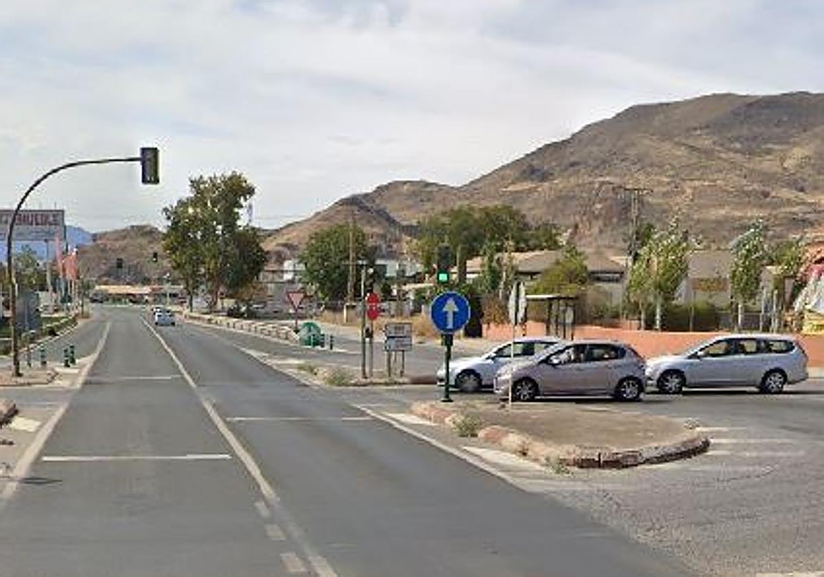 La carretera de Córdoba a su paso por el término municipal de Atarfe.