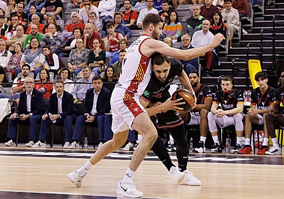 La salida de Evaldas Kayris permitió el fichaje de Jacob Wiley.