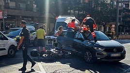 Equipo de la unidad móvil de la capital, en un accidente de tráfico.