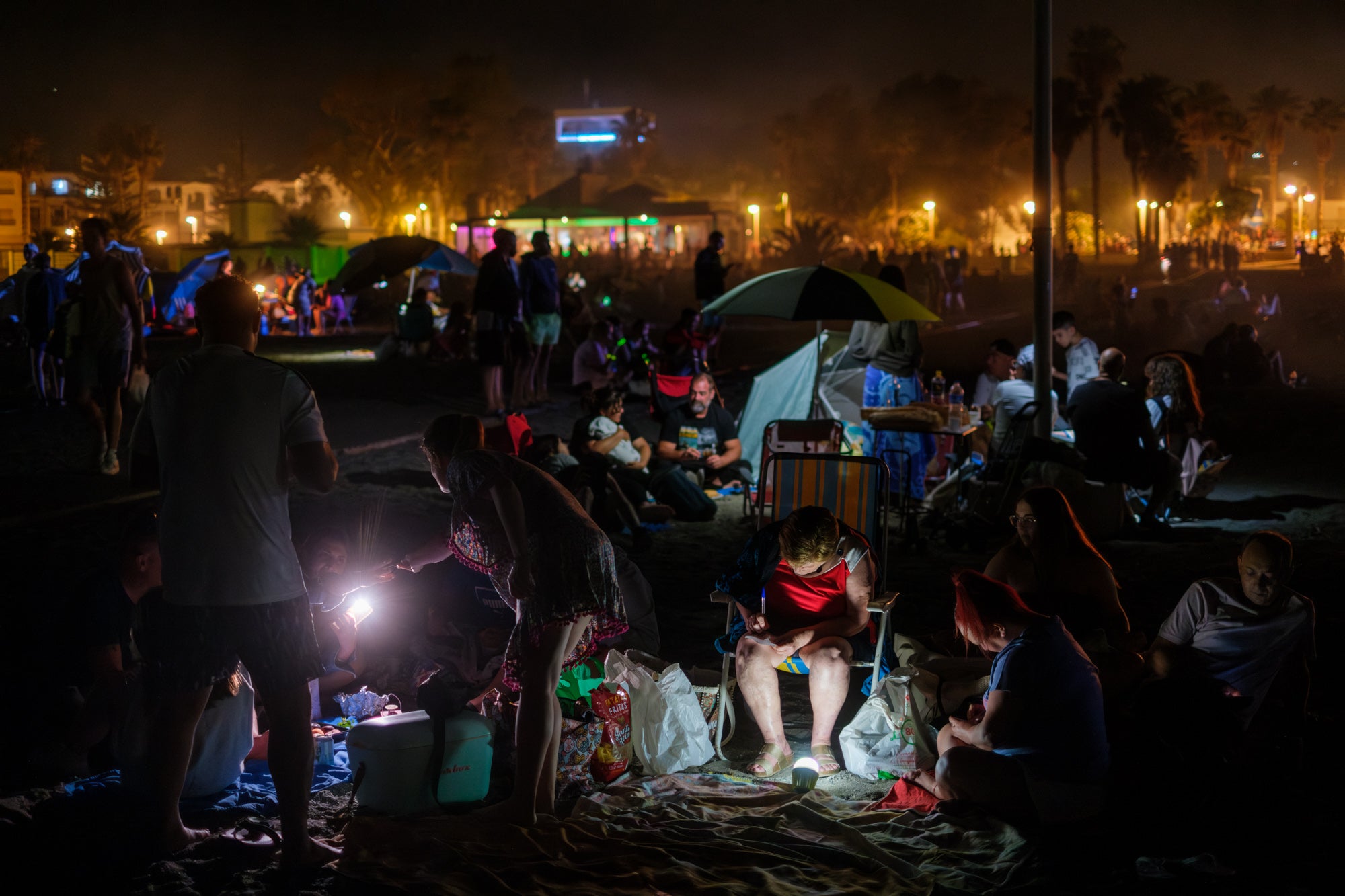 La noche de San Juan en Granada, en imágenes