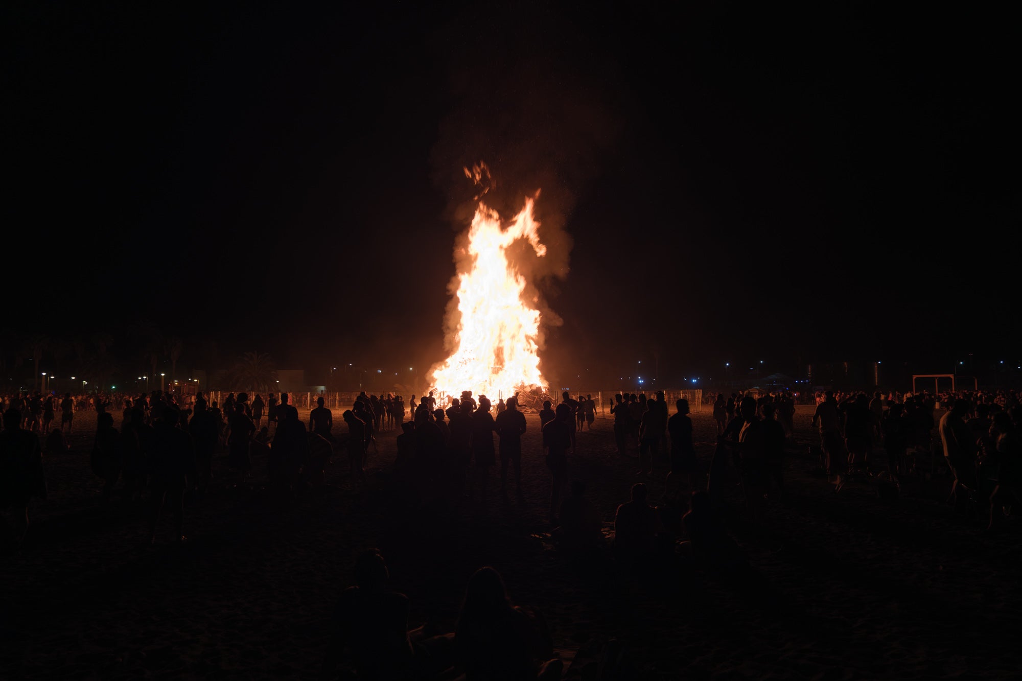 La noche de San Juan en Granada, en imágenes