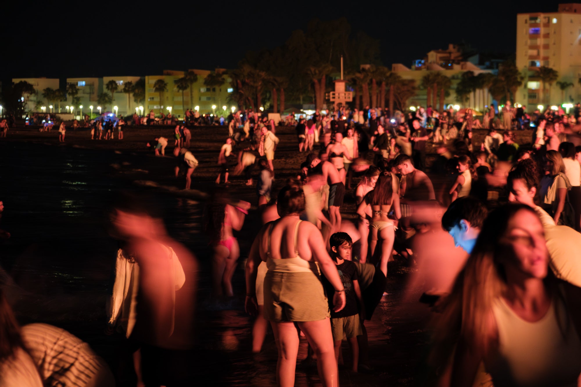 La noche de San Juan en Granada, en imágenes