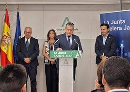 Antonio Sanz junto a Jesús Estrella, Catalina García y Agustín González.