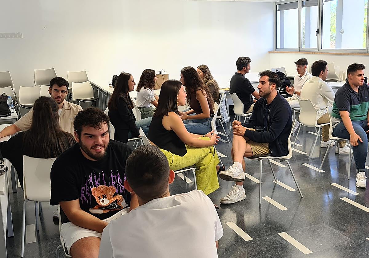 Una de las actividades de formación de T-Systems con sus estudiantes