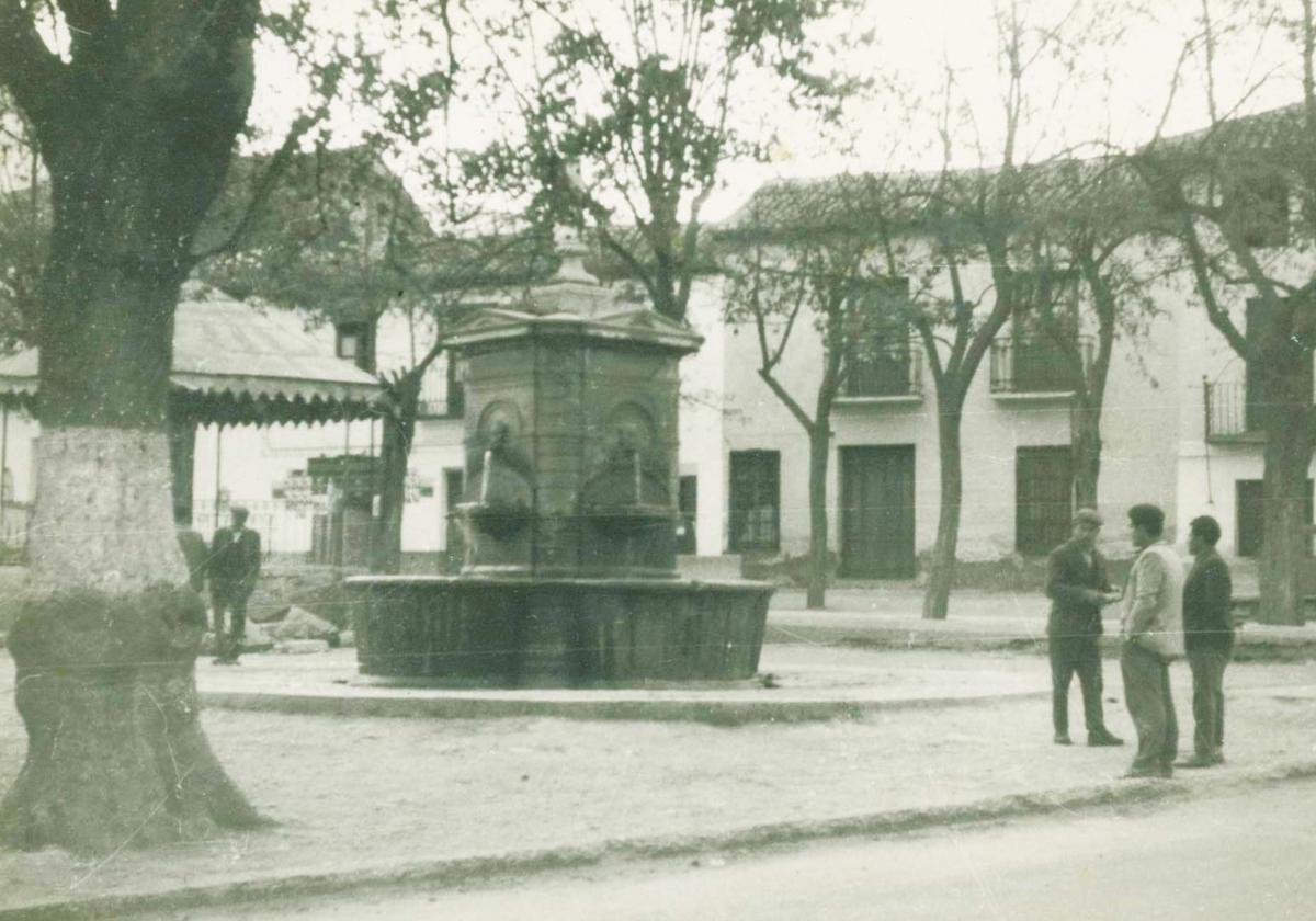 El pueblo de Granada donde el agua de Sierra Nevada fluye por su río, fuentes y manantiales