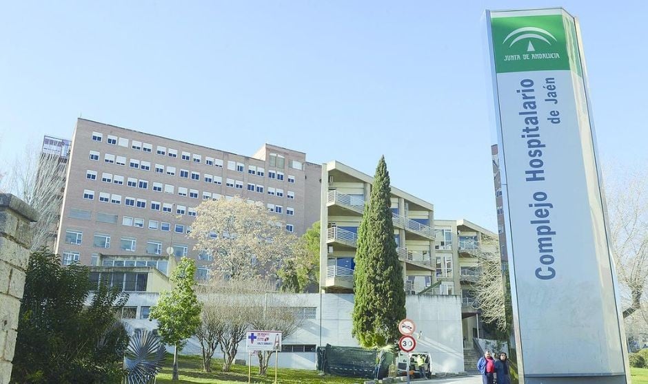 Uno de los accesos al Hospital Universitario de Jaén.