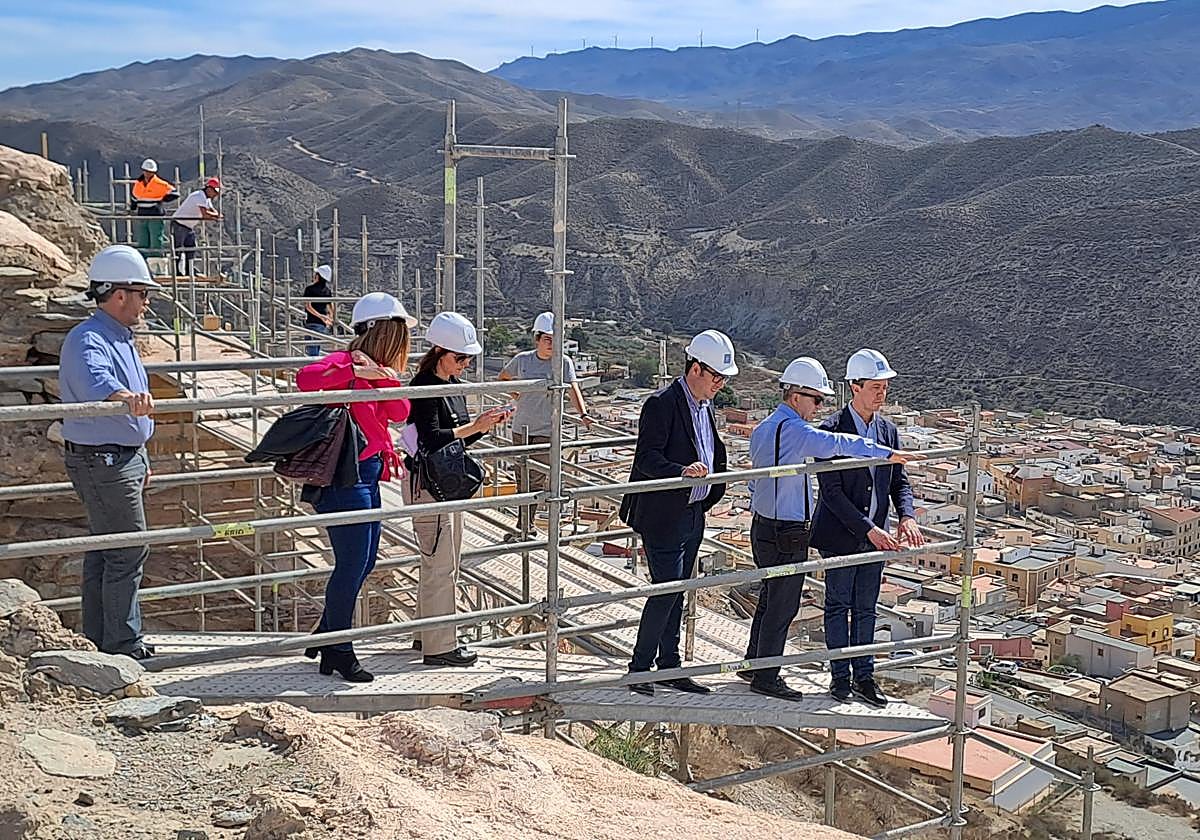 Cultura destina cinco millones a musealizar el Castillo de Tabernas y mejorar el acceso al Cerro de Montecristo de Adra