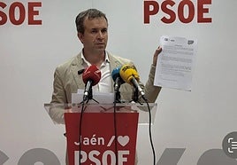 Julio Millán durante la rueda de prensa.