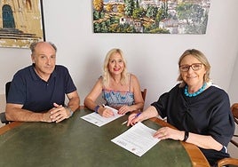 Firma del convenio para el nuego logo del a ciudad.