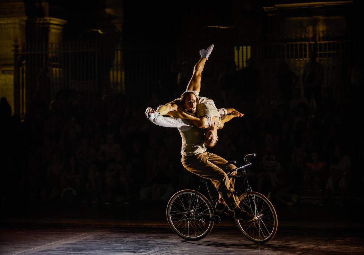 Circo en la plaza de las Pasiegas.