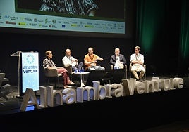 De izquierda a derecha, Rocío Ledesma, Fran Piera, Tom Horsey, Joaquín Abril-Martorell e Ignacio Monereo.