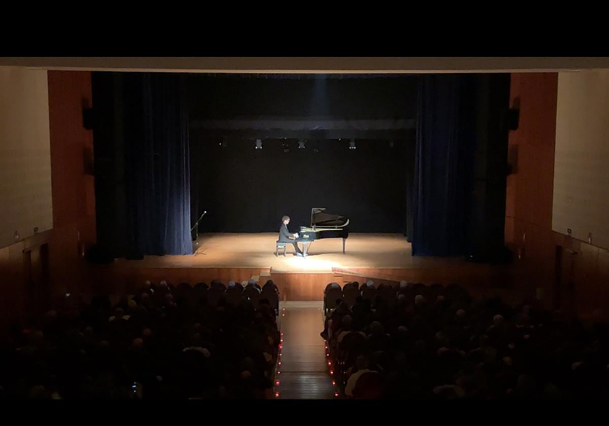 El joven Abel Delgado Vallejo en el concierto