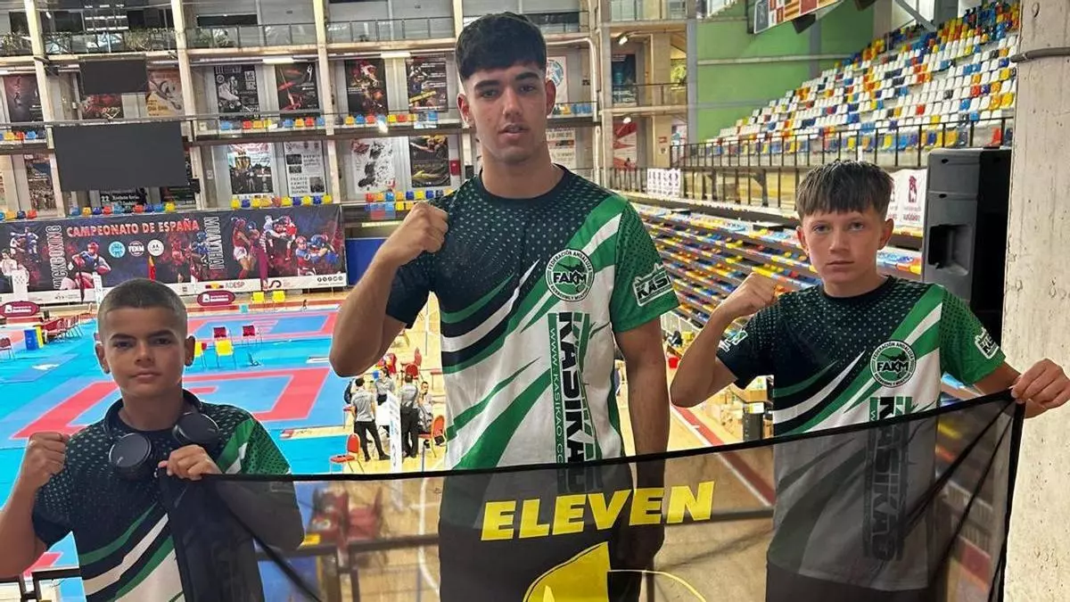 Los componentes de el equipo de El Alquián, tras los triunfos logrados