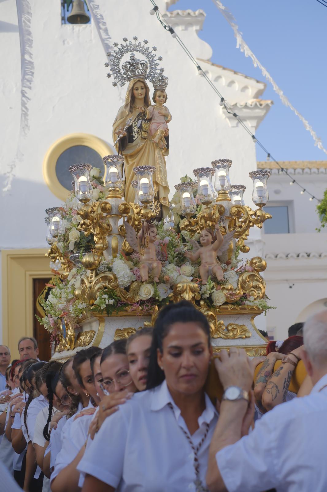 Motril se rinde a la patrona de los marineros