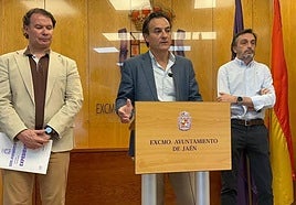 Manuel Carlos Vallejo, Agustín González y Martínez Garvín, en julio del año pasado.
