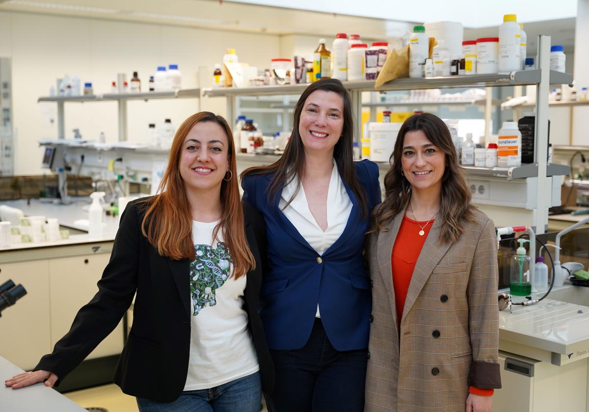 Ana Leticia Jiménez, directora de I+D, Almudena Gómez, directora técnica y Gabriella Russo, project development manager.