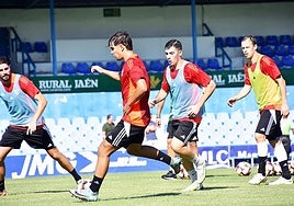 El Linares Deportivo ya prepara en sus sesiones de trabajo el complicado calendario que se le viene encima