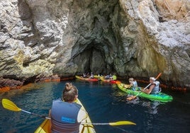 Excursión en kayak en La Herrradua.