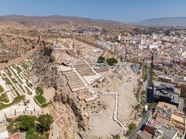 Vista aérea de los avances actuales en las obras que se están acometiendo en el Cerro de San Cristóbal.