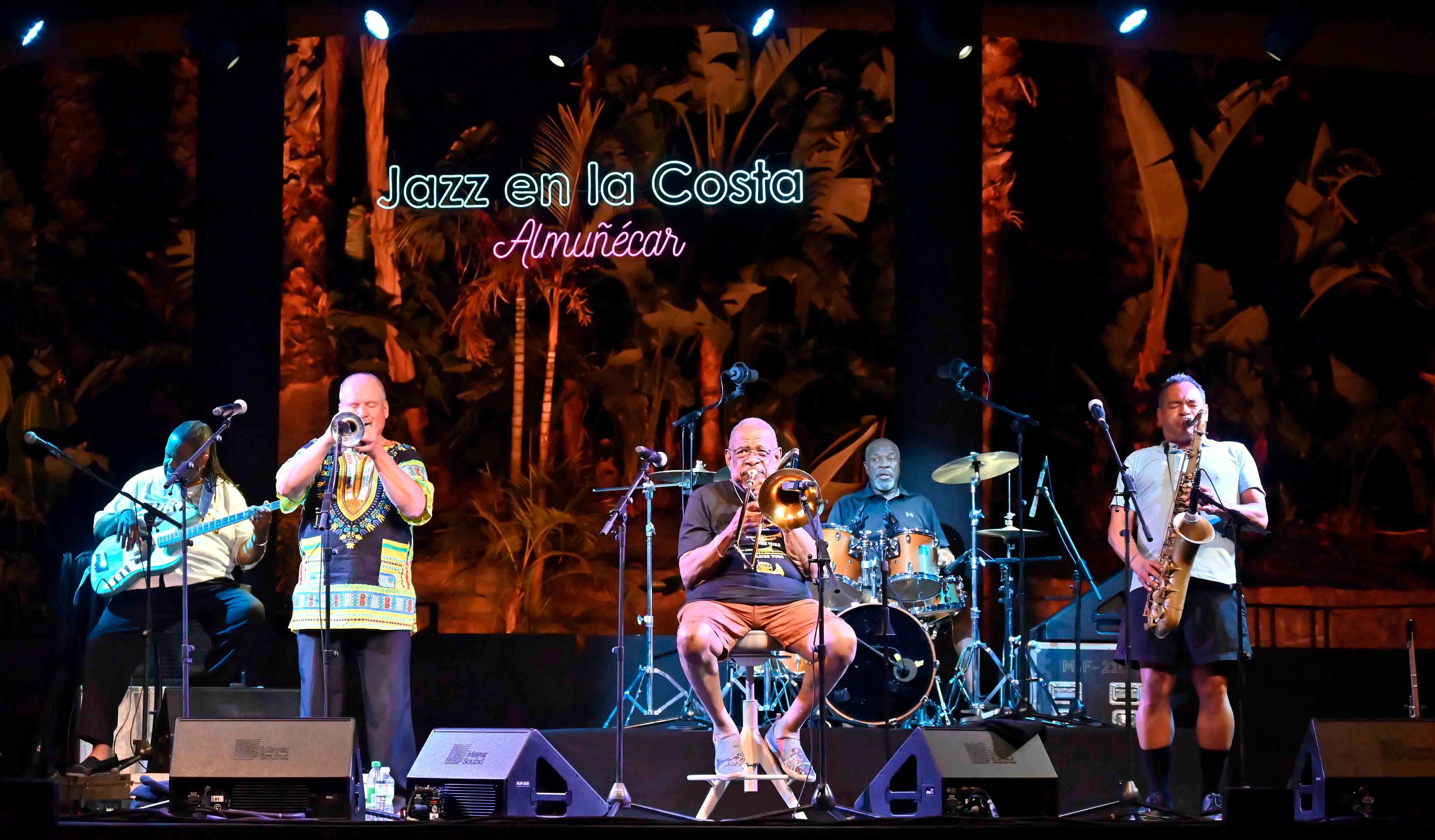 El genial trombonista Fred Wesley, durante el concierto del pasado miércoles.