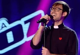 Damián, durante una de sus actuaciones en 'La Voz'.