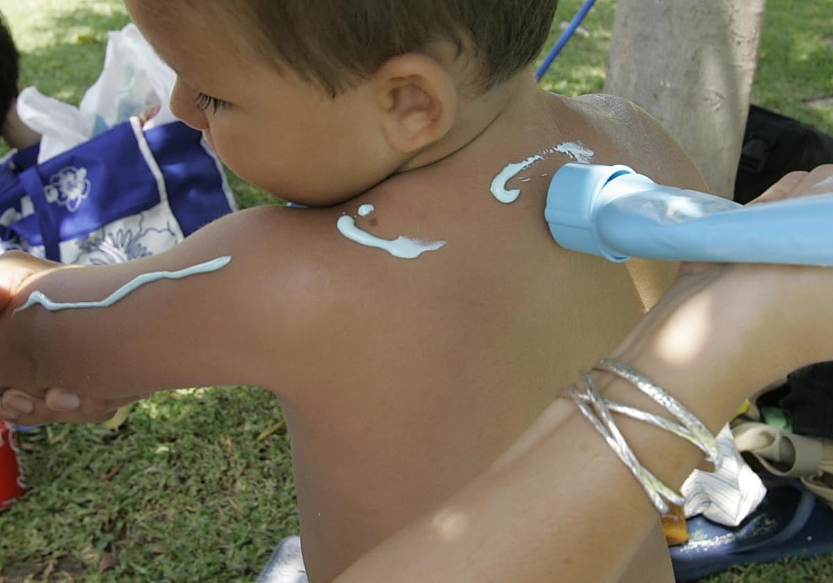 Las peores cremas solares del mercado para la OCU: son para niños y no protegen.