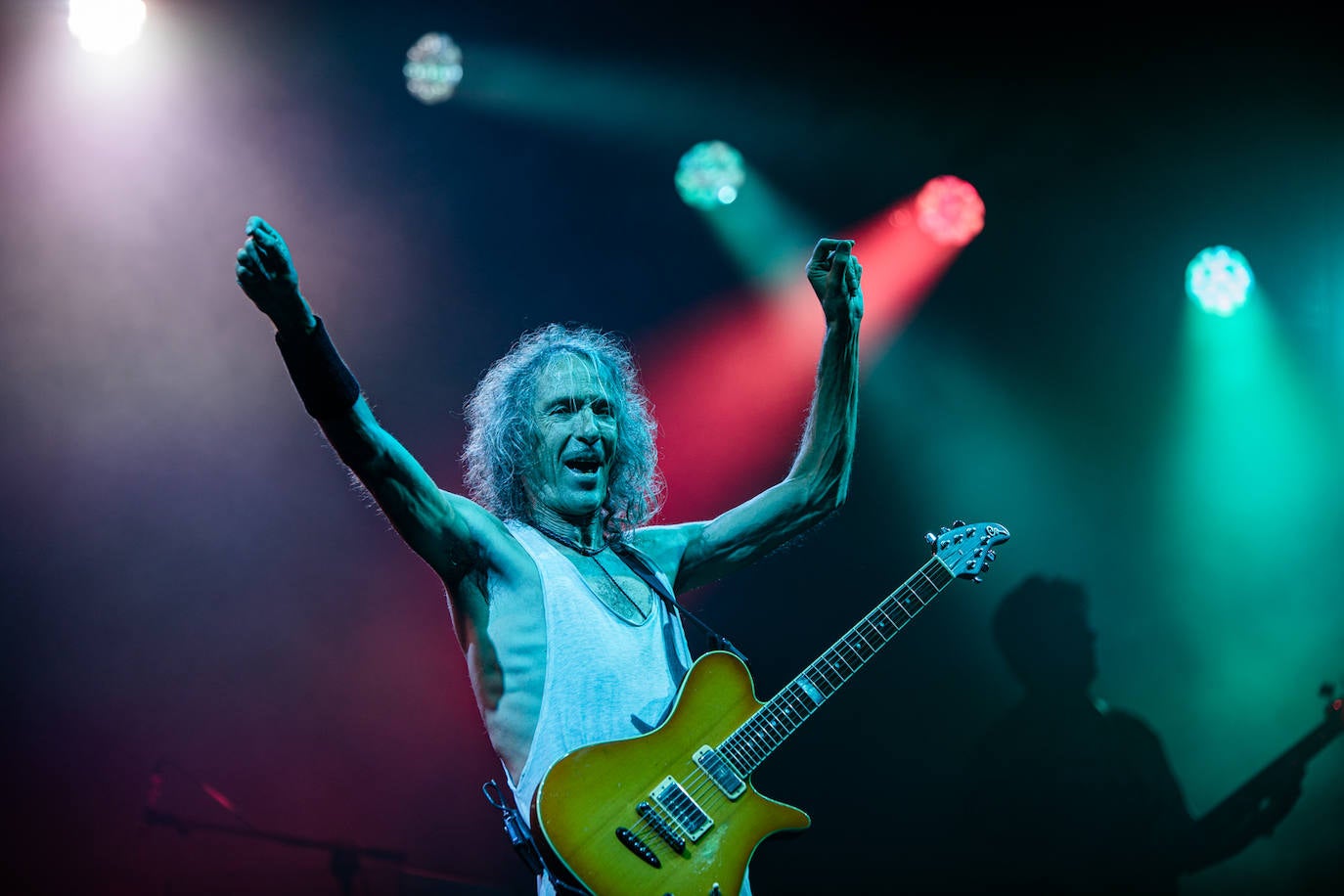 Los mejores momentos del concierto de Robe en Almería