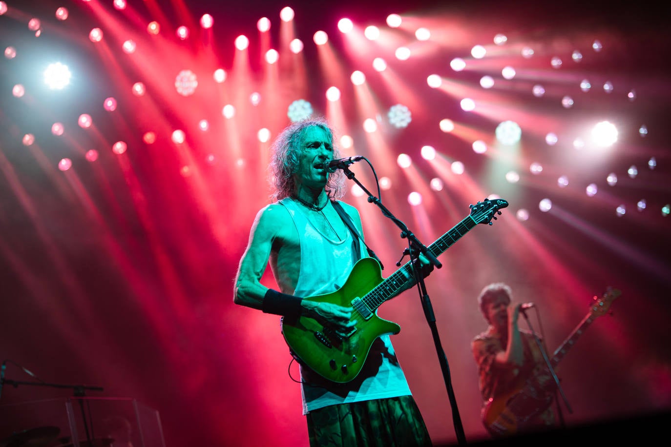 Los mejores momentos del concierto de Robe en Almería