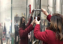 Imagen de archivo de una visita oficial a la cooperativa Ciudad de Jaén.