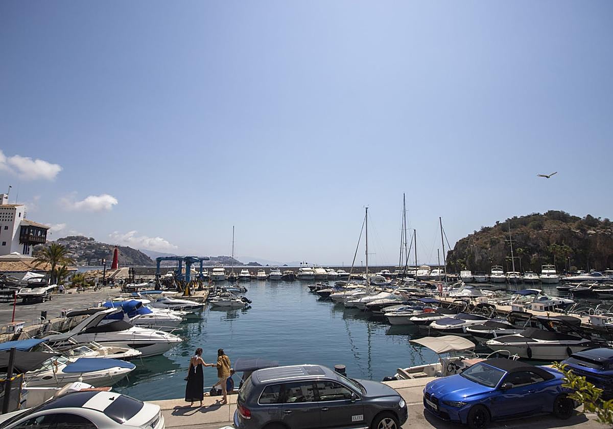 El puerto deportivo de Marina del Este, lleno de embarcaciones.