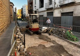 Obra de arreglo de la calle Puerta del Ángel, junto al convento de Las Bernardas.