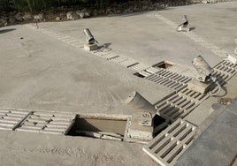 Fuente seca en el Parque de las Familias.