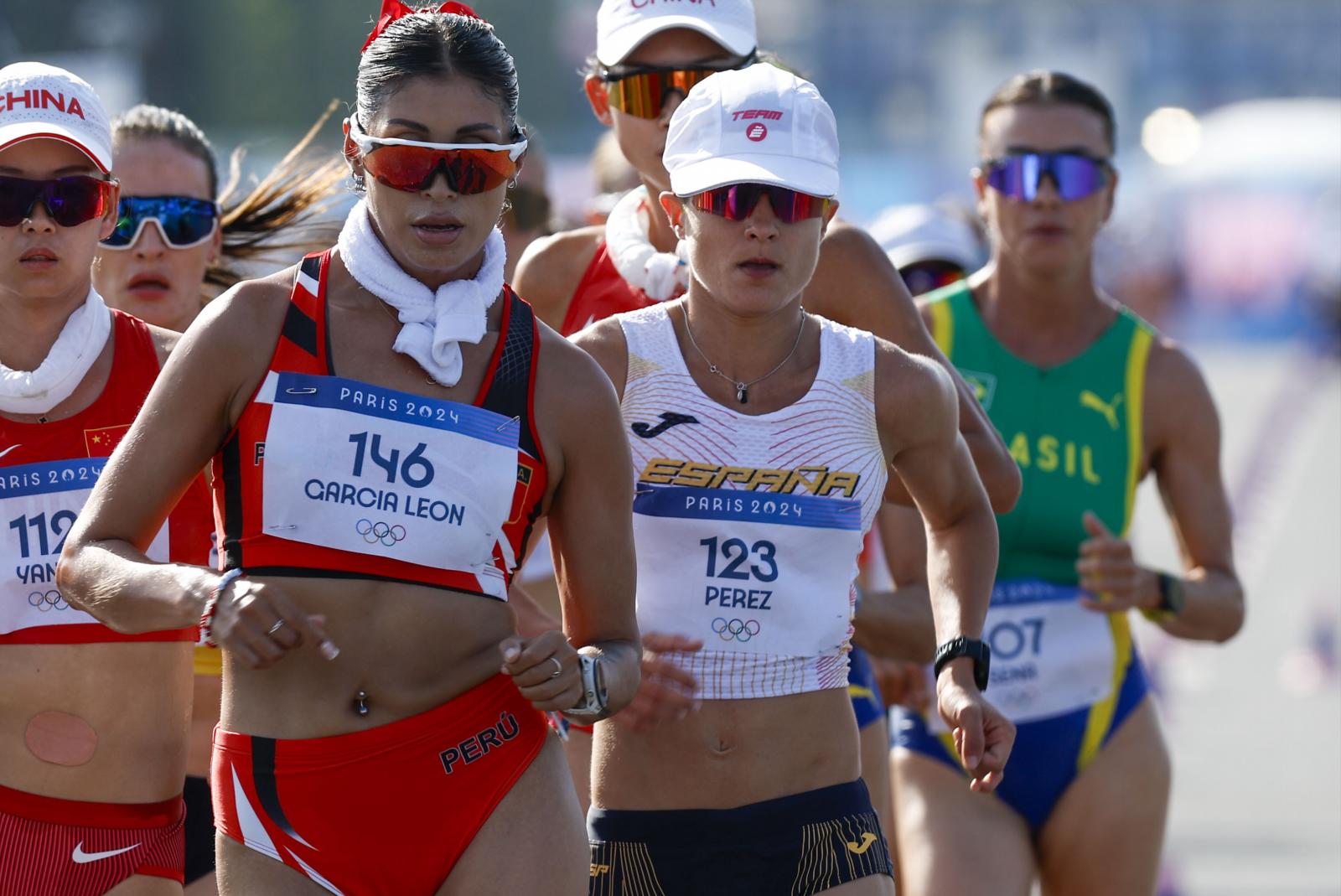 La carrera de María Pérez en París, en imágenes