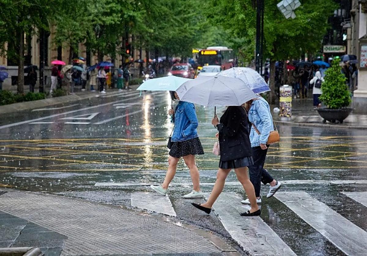 Alerta de Maldonado por las lluvias que llegan y su efecto en Andalucía.