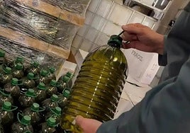 Un experto avisa de la «bajada en picado» del precio del aceite de oliva hasta los 4 euros