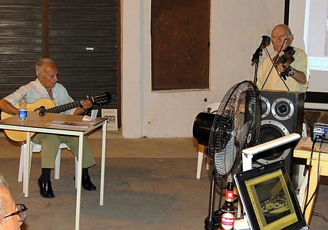Interpretaciones musicales durante el homenaje a los cines y teatros