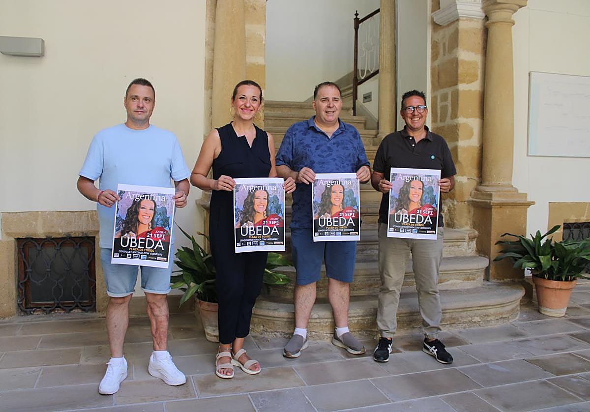 Presentación del concierto de la cantante 'Argentina'