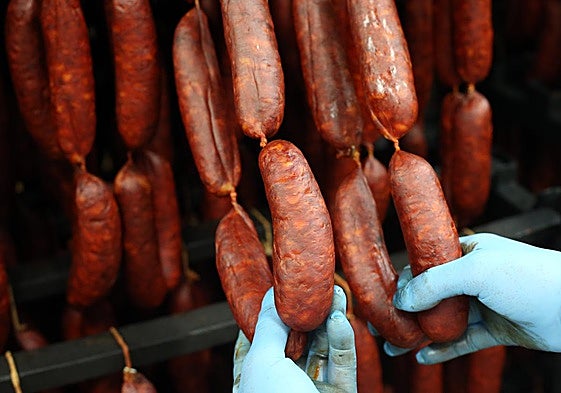 Conoce cuál es el embutido más sano de España, según la OCU.
